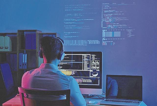 FEETech, un espacio para estimular la tecnología en la juventud