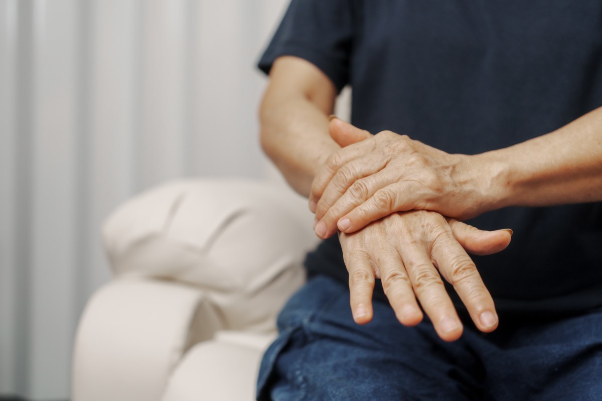 Espondilitis anquilosante, mucho m