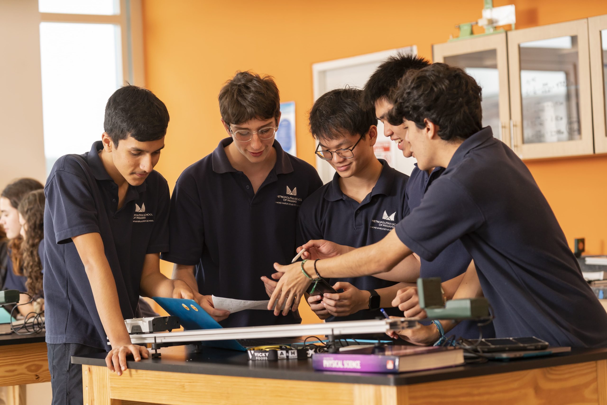 IBDP en el Metropolitan School of Panama: Un camino hacia el éxito académico y personal