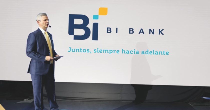 El arte y la educación empresarial se consolidan como pilares de Bi Bank Panamá