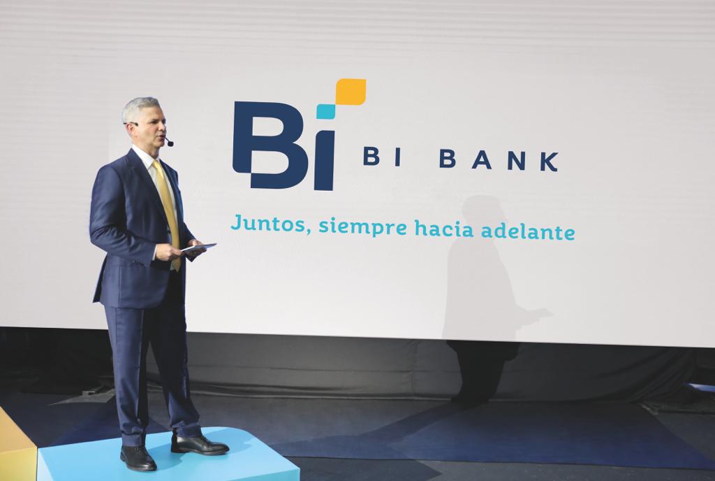 El arte y la educación empresarial se consolidan como pilares de Bi Bank Panamá