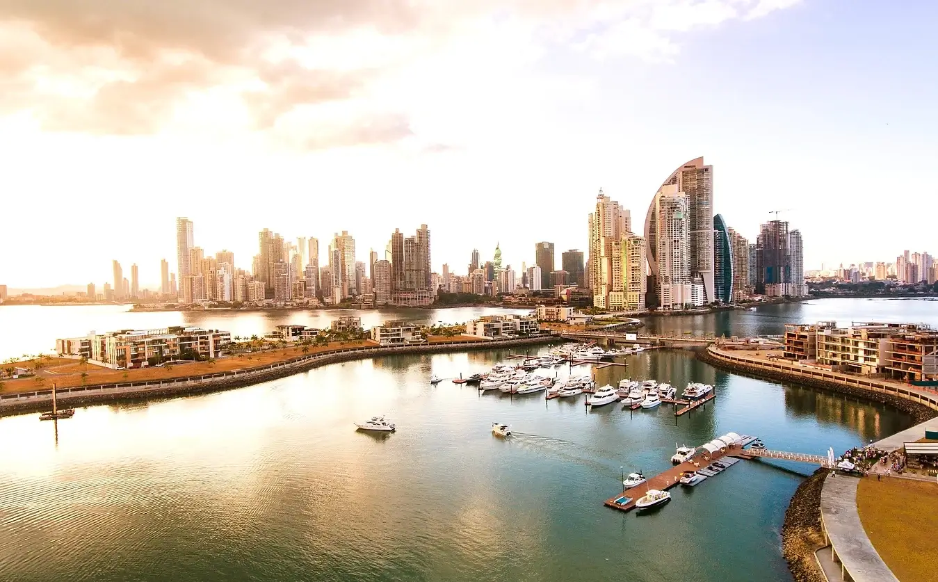 Propiedades de lujo en Panamá: si vives en Colombia