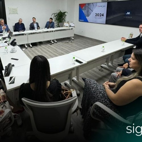 Francisco Martinelli lidera conversatorio sobre legados empresariales